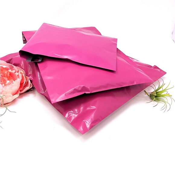 25 10X13 Hot Pink Poly Mailers ( PRICE IS FIRM ) - Picture 4 of 4